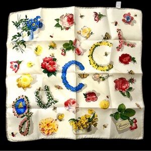 Gucci Vintage Small Floral Silk Scarf